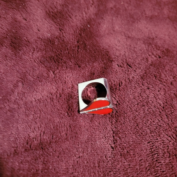 Ring 💍 - Picture 3 of 4